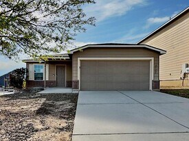 27305 Paraiso Manor in Boerne, TX - Building Photo