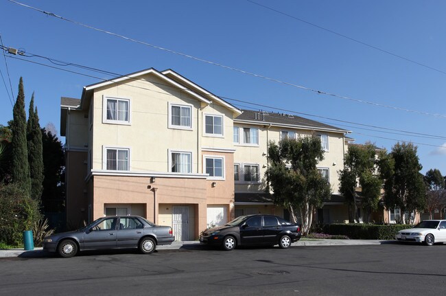 Casa Puleta Apartments in San Diego, CA - Foto de edificio - Building Photo
