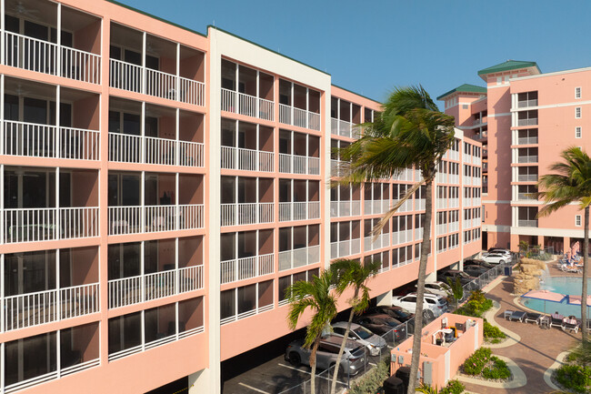 Sanibel View in Ft. Myers, FL - Building Photo - Building Photo