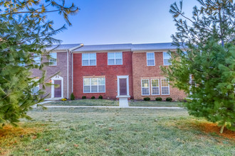 The Townhomes at Glasford Square in Lexington, KY - Building Photo - Building Photo