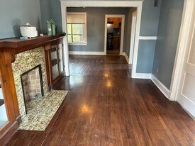 210-212 W 39th St in Kansas City, MO - Building Photo