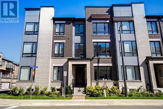 property at 41 Steamboat Wy