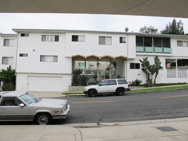 4404 Don Miguel Dr in Los Angeles, CA - Building Photo - Building Photo