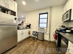 2 Bed In Prime Brooklyn Heights, Unit 2B in Brooklyn, NY - Building Photo - Building Photo