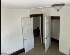 10 Harrison St, Unit 10C in Sussex, NJ - Building Photo - Building Photo