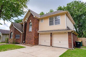 3022 Norwich St in Pearland, TX - Building Photo - Building Photo