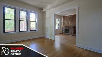 3517 N Racine Ave, Unit E1 Apartamentos