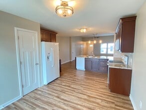 978 Kate Ave in Fremont, NE - Building Photo - Building Photo