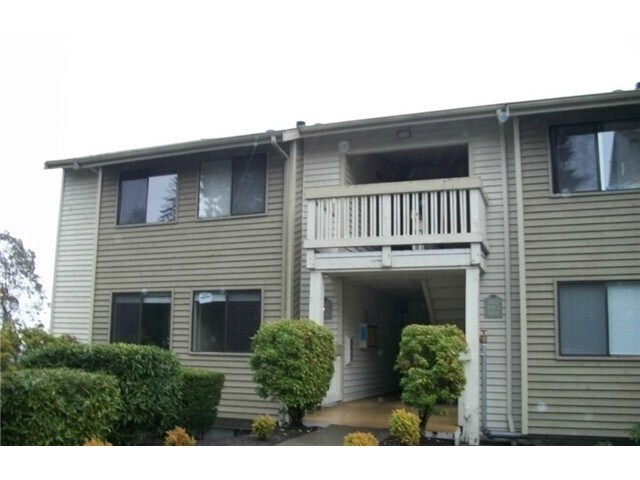 1725 Sunn Fjord Ln in Bremerton, WA - Building Photo - Building Photo