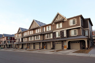 48 Kinlea Common NW in Calgary, AB - Building Photo - Building Photo