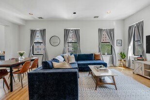 300 Hudson St, Unit 7 in Hoboken, NJ - Building Photo