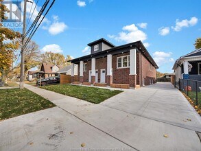 3549 Peter St in Windsor, ON - Building Photo - Building Photo