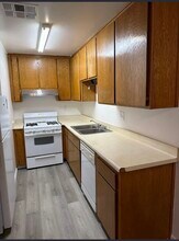 2706 16th St, Unit #C in Bakersfield, CA - Foto de edificio - Building Photo