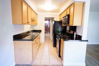 3932 9th Ave, Unit 2 in San Diego, CA - Building Photo - Building Photo