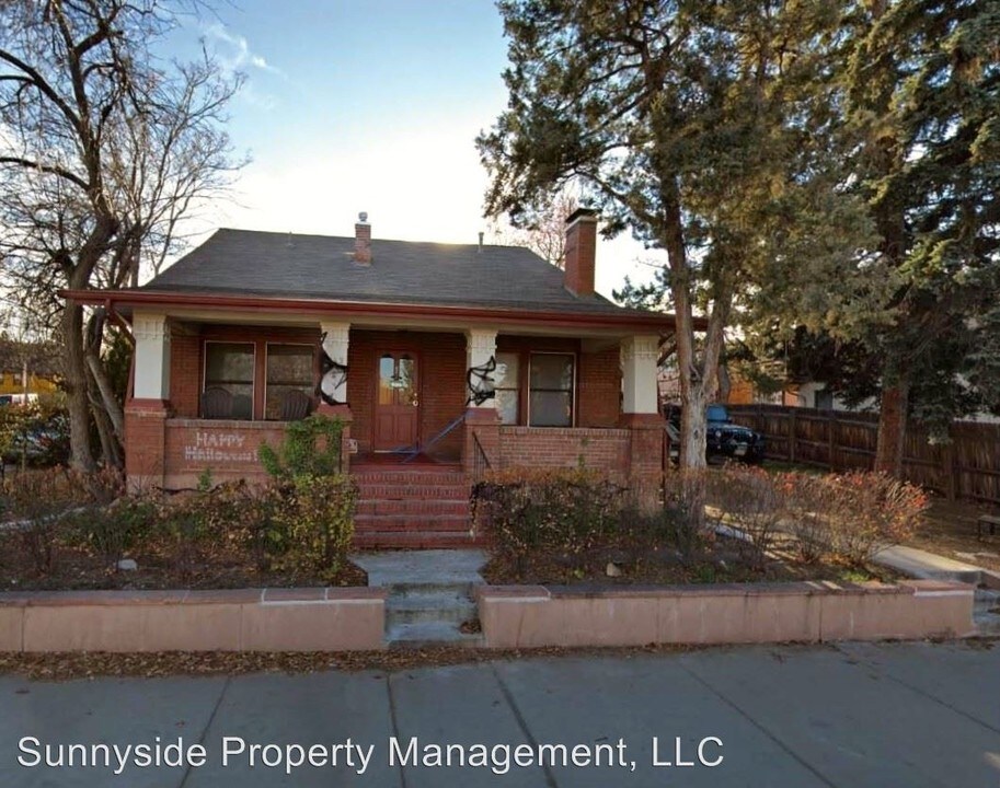 943 Broadway in Boulder, CO - Building Photo