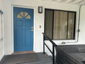 245 189th Terrace in Sunny Isles Beach, FL - Building Photo - Building Photo