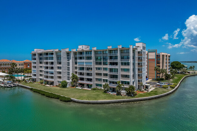 The Club at Treasure Island in Treasure Island, FL - Building Photo - Building Photo