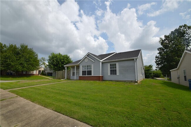 property at 212 SE 17th St