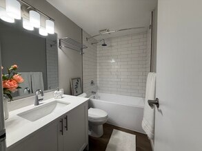 Oxford Place in Woodstock, ON - Building Photo - Building Photo