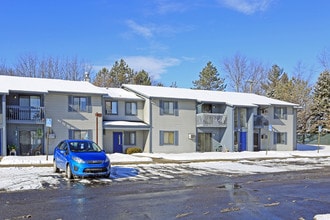 Clairewood Apartments in St Clair, MI - Building Photo - Building Photo