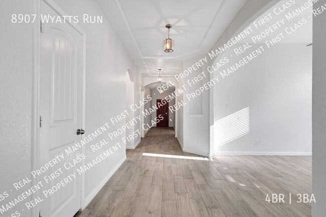 8907 Wyatt's Run in San Antonio, TX - Building Photo - Building Photo