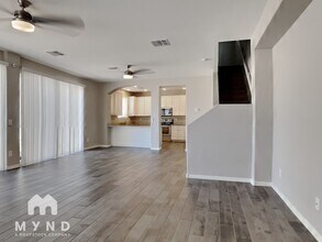 3446 W Hayduk Rd in Phoenix, AZ - Building Photo - Building Photo