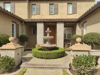 5249 Via Rincon in Thousand Oaks, CA - Foto de edificio - Building Photo