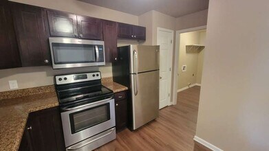 1 Emma Kate Cir in Batesville, AR - Building Photo - Building Photo