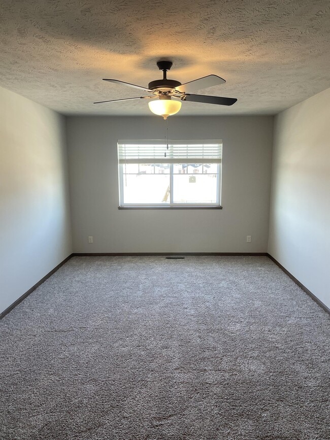 1412 Cedar Cv Rd in Lincoln, NE - Building Photo - Building Photo