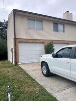 2002 S Palmetto Ave in South Daytona, FL - Building Photo