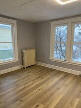 1227 E 3rd St, Unit c in Duluth, MN - Foto de edificio - Building Photo