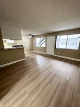 Cerise  (Fountain Villa) in Hawthorne, CA - Building Photo - Interior Photo