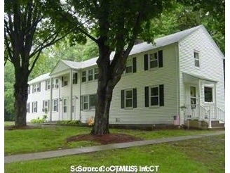 141 Ridgeland Rd in Wallingford, CT - Foto de edificio