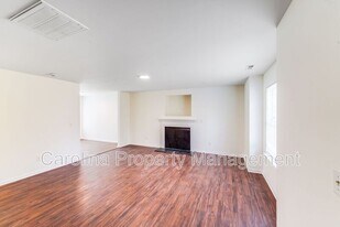 814 Mt Holly-Huntersville Rd in Charlotte, NC - Building Photo