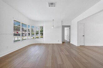 500 92nd St in Surfside, FL - Building Photo - Building Photo