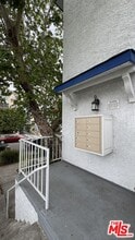 3729 Delmas Terrace in Los Angeles, CA - Building Photo - Building Photo