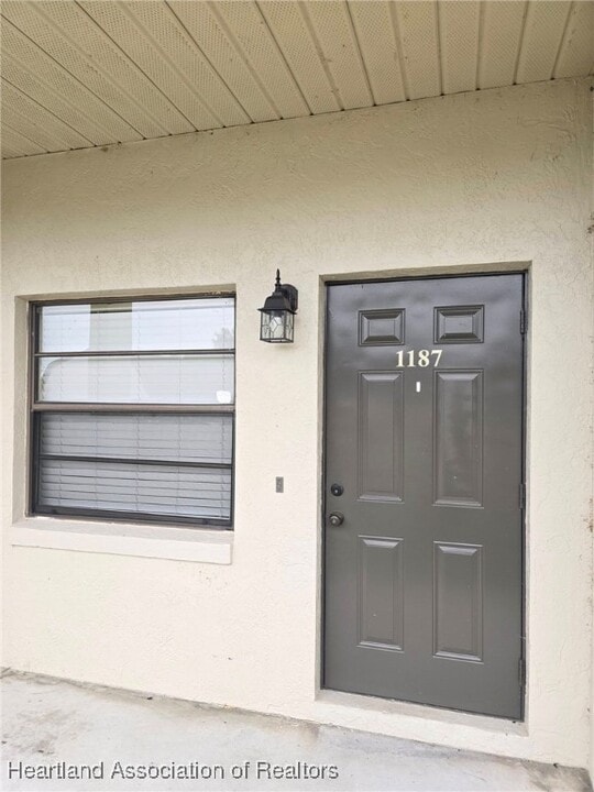 1187 U.S. Hwy 27 S in Sebring, FL - Foto de edificio