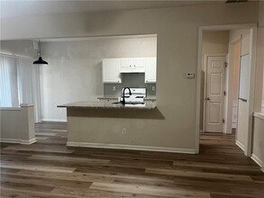 5454 Medlock Corners Dr in Norcross, GA - Building Photo - Building Photo
