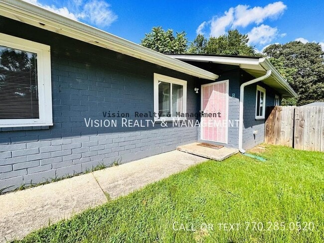 1016 Linam Ave SE in Atlanta, GA - Building Photo - Building Photo