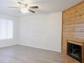 1206 D NE Aspen in Andrews, TX - Building Photo - Building Photo