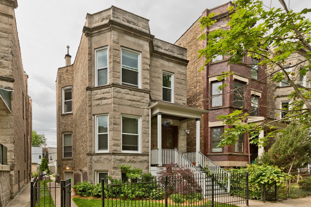 1427 W Winona St, Unit Garden in Chicago, IL - Building Photo