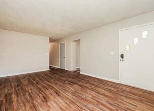 1740 Windemere Dr in Kettering, OH - Building Photo - Building Photo
