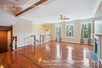 16726 Shackleford Way in Woodbridge, VA - Building Photo - Building Photo