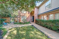 14640 Vintage Ln in Addison, TX - Foto de edificio - Building Photo