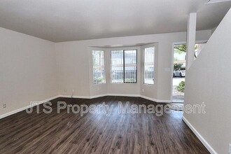 5820 Alorn Ln in Carmichael, CA - Building Photo - Building Photo