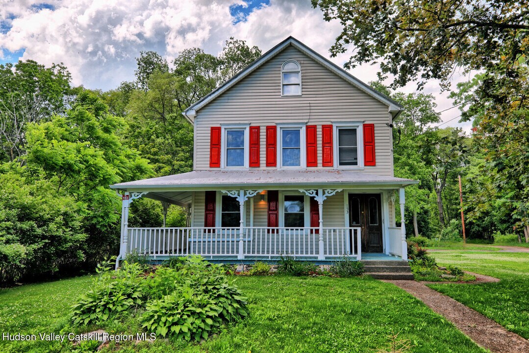 153 Bross St in Cairo, NY - Building Photo