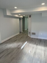 7547 Saint Barbara Blvd in Mississauga, ON - Building Photo - Building Photo