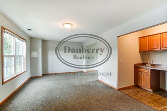 1103 N Byrne Rd in Toledo, OH - Building Photo - Building Photo