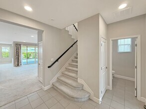 13592 Bolero Wy in San Diego, CA - Foto de edificio - Building Photo