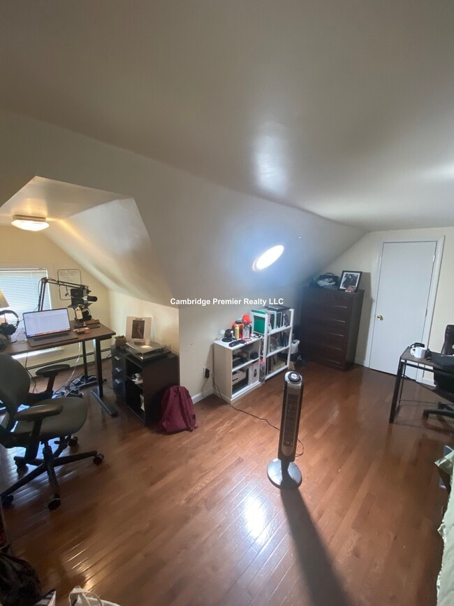 33 Winslow Ave in Somerville, MA - Building Photo - Building Photo